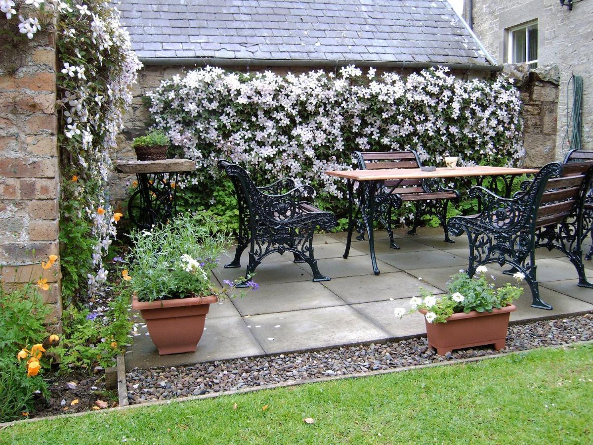 The Schoolhouse B&B Jedburgh Exterior photo